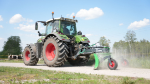 SAMI PRO schaktblad på Fendt 724-traktor
