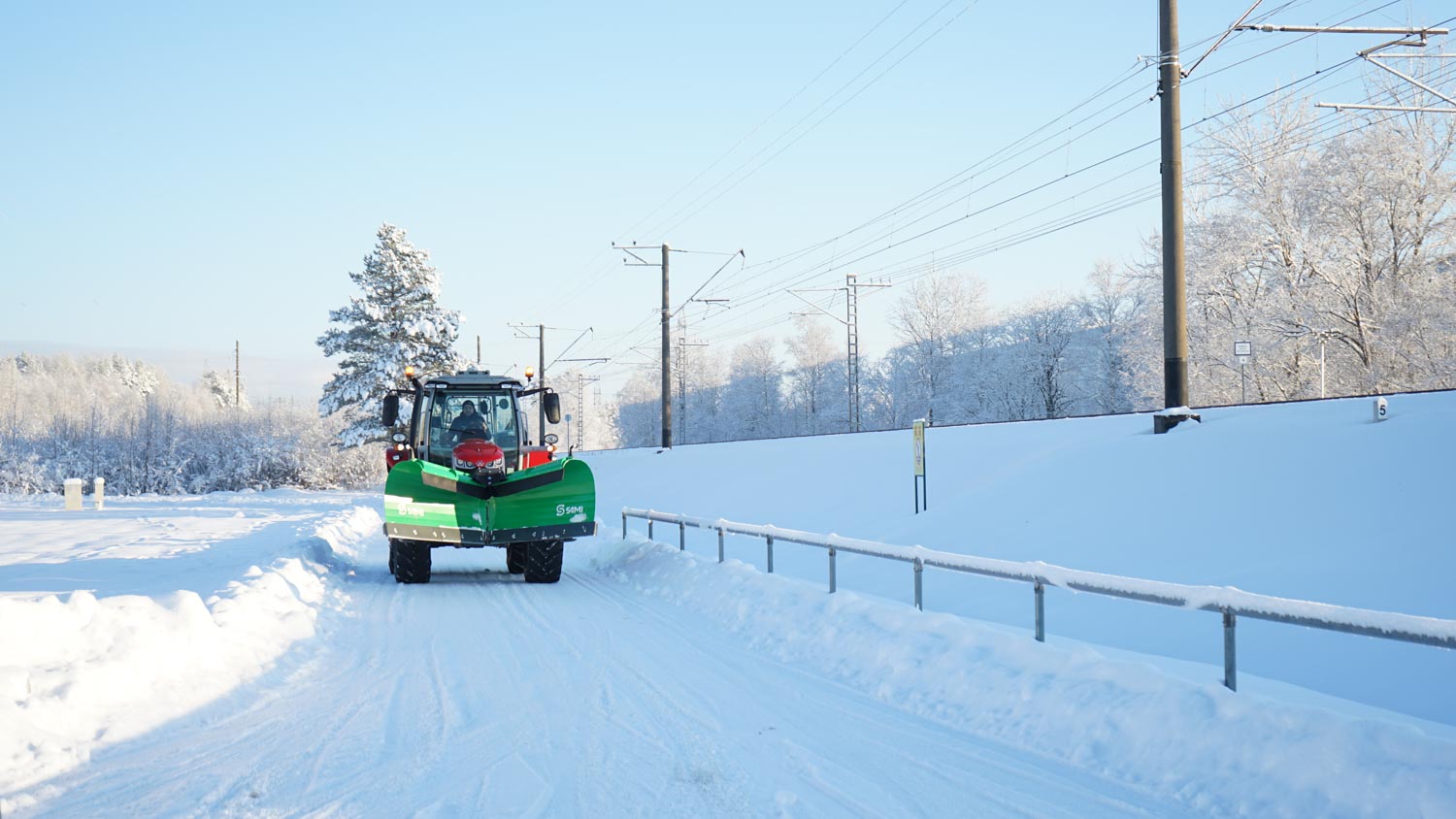 SAMI VMA-3200 snöplog – Massey Ferguson 6R (2)